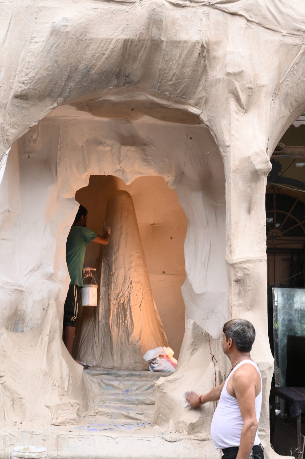 जन्माष्टमी से पहले होती तैयारियां