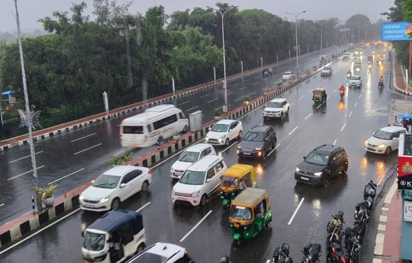 राजधानी में बुधवार को भी बारिश हुई। 