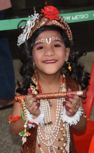 अमर उजाला और उप्र मेट्रो रेल कॉर्पोरेशन के संयुक्त तत्वावधान में घर घर राधा-कान्हा उत्सव का आयो