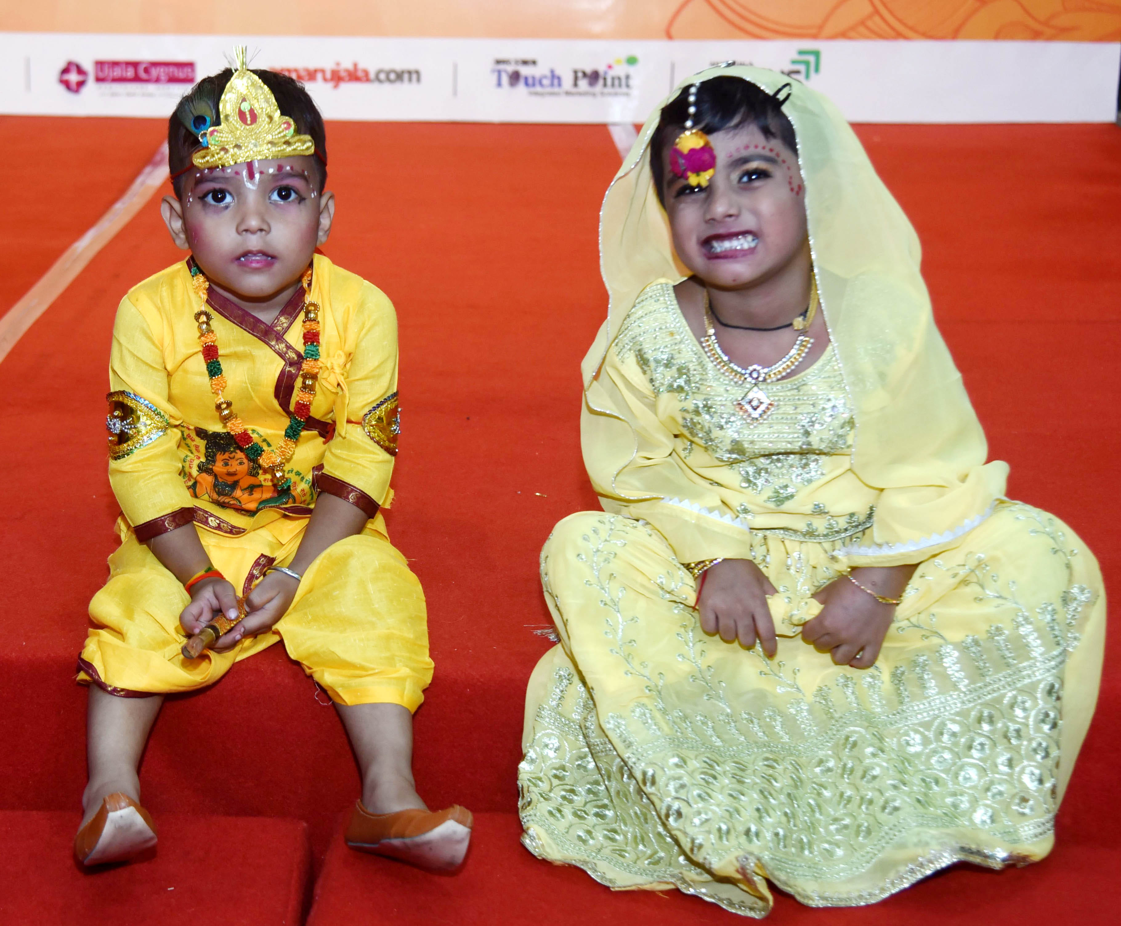 अमर उजाला और उप्र मेट्रो रेल कॉर्पोरेशन के संयुक्त तत्वावधान में घर घर राधा-कान्हा उत्सव का आयो