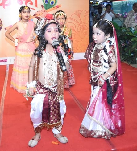 अमर उजाला और उप्र मेट्रो रेल कॉर्पोरेशन के संयुक्त तत्वावधान में घर घर राधा-कान्हा उत्सव का आयो