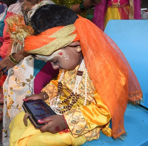 अमर उजाला और उप्र मेट्रो रेल कॉर्पोरेशन के संयुक्त तत्वावधान में घर घर राधा-कान्हा उत्सव का आयो