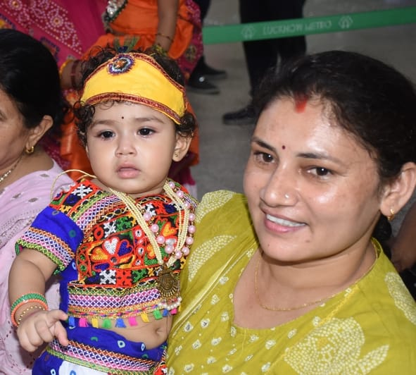अमर उजाला और उप्र मेट्रो रेल कॉर्पोरेशन के संयुक्त तत्वावधान में घर घर राधा-कान्हा उत्सव का आयो