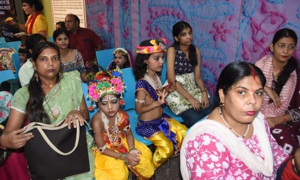 अमर उजाला और उप्र मेट्रो रेल कॉर्पोरेशन के संयुक्त तत्वावधान में घर घर राधा-कान्हा उत्सव का आयो