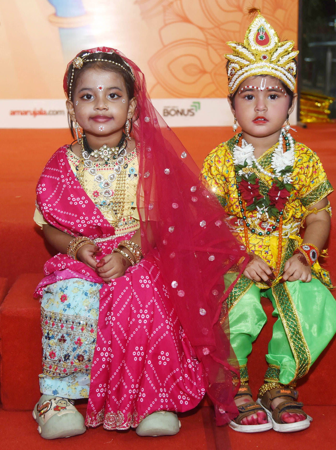 अमर उजाला और उप्र मेट्रो रेल कॉर्पोरेशन के संयुक्त तत्वावधान में घर घर राधा-कान्हा उत्सव का आयो