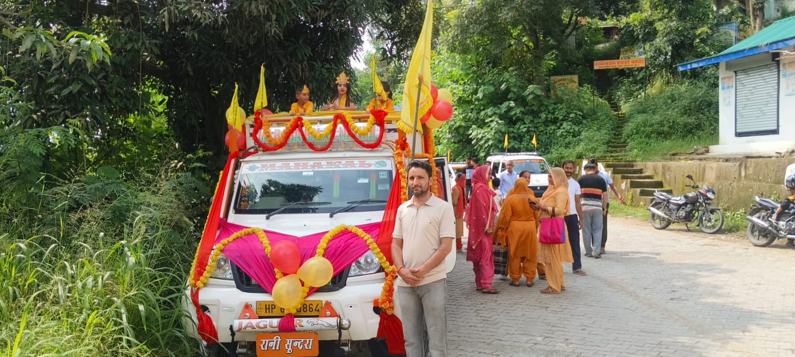 बिलासपुर शहर जन्माष्टमी पर निकली शोभायात्रा। स्रोत: जागरूक पाठक बिलासपुर शहर जन्माष्टमी पर निकली शोभायात्रा। स्रोत: जागरूक पाठक