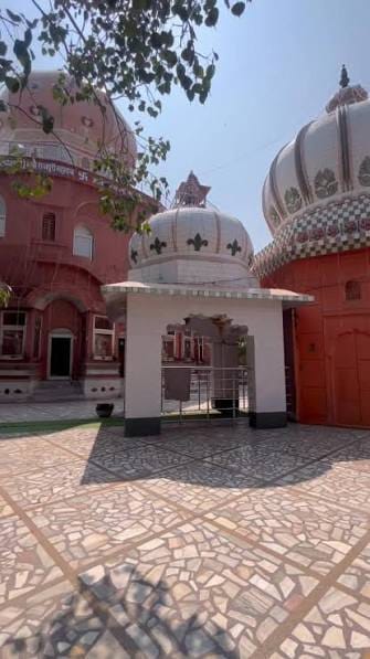 डेरा बाबा राजुपरी में पंचायत में भाग लेते ग्रामीण। डेरा बाबा राजुपरी में पंचायत में भाग लेते ग्रामीण।