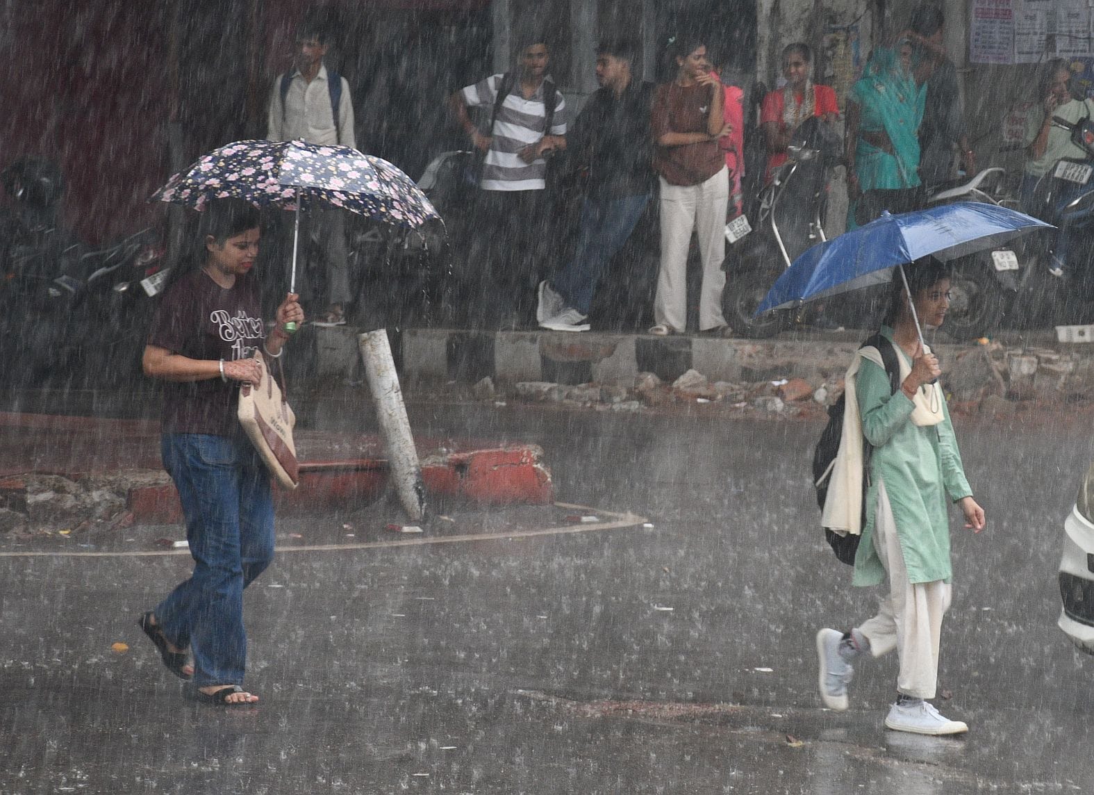 राजधानी में बृहस्पतिवार को झमाझम बारिश हुई। 