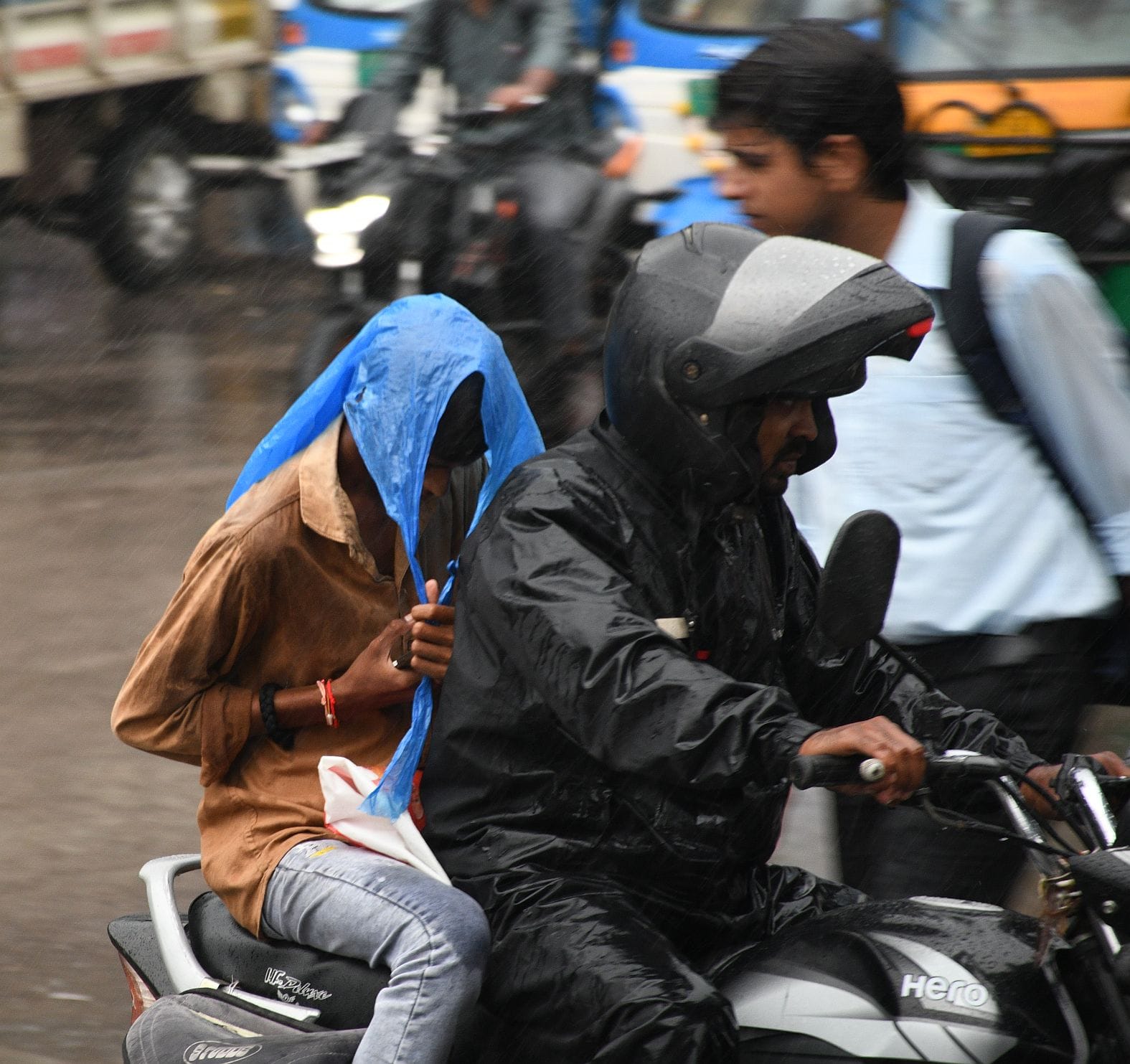 राजधानी में बृहस्पतिवार को झमाझम बारिश हुई। 