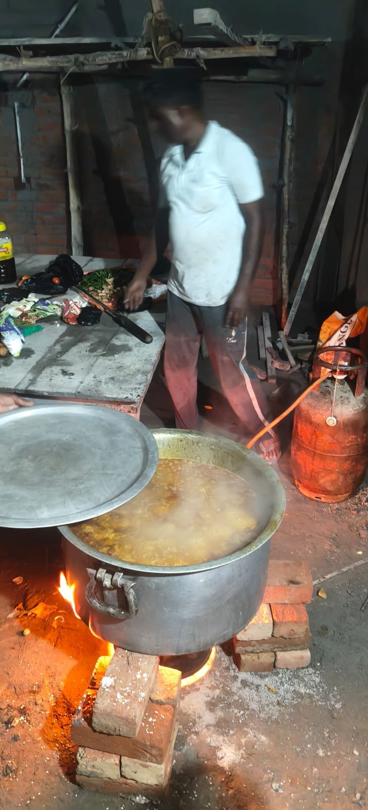 विकास भवन में भरा बारिश का पानी। संवाद विकास भवन में भरा बारिश का पानी। संवाद