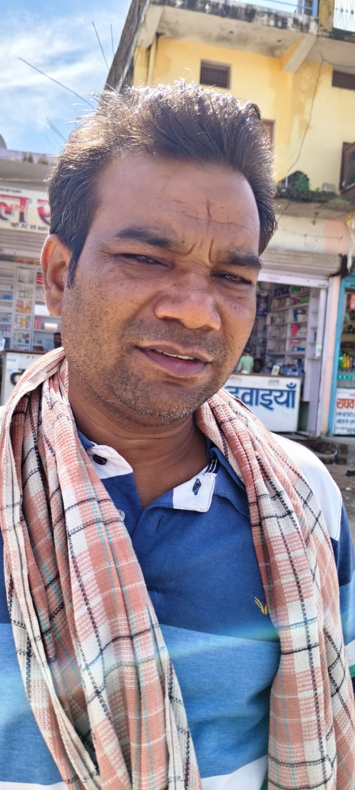 05 सीकेटीपी-03-रामघाट में हुआ गड्ढा। संवाद
