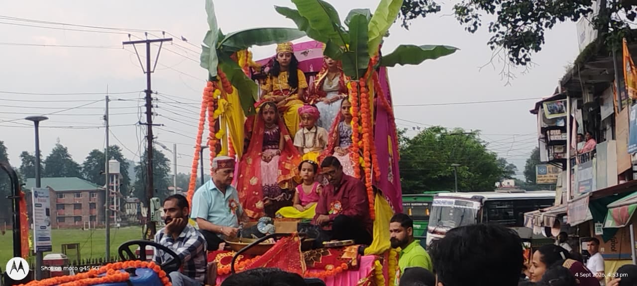 गौठीय मठ दंगड़ी में  जनमाष्टमी पर उमड़ी भीड़। स्रोत : मठ