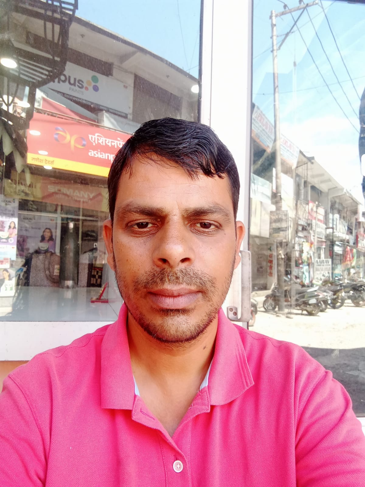 दीपक शर्मा, निवासी कोट