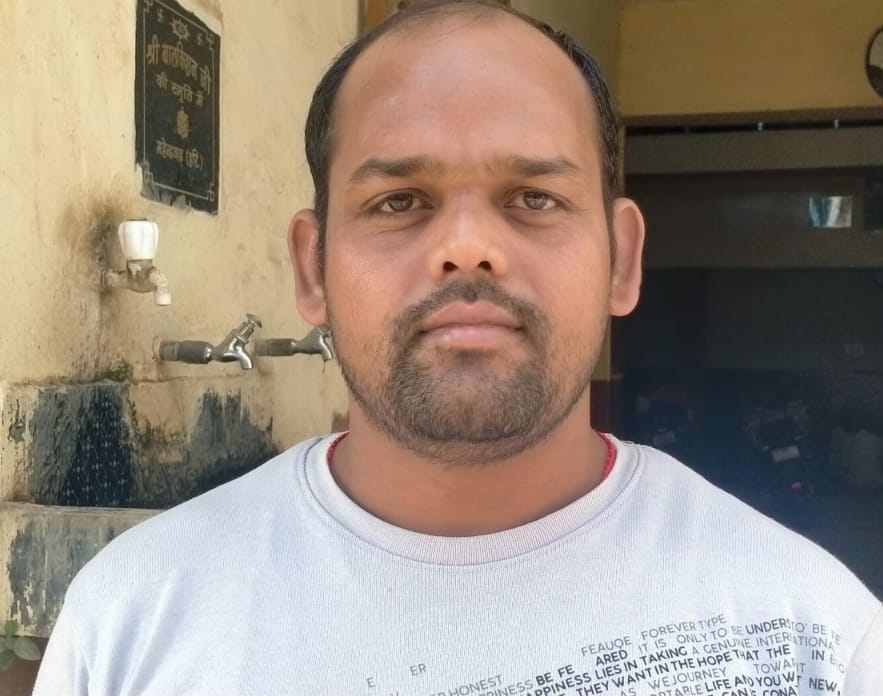 फोटो संख्या:61- पुराने डाकघर के नजदीक लगा गंदगी का ढेर--संवाद