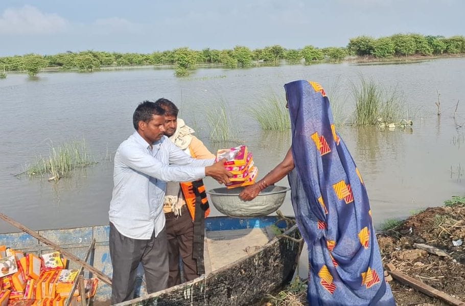 गोंडा में बाढ़ का नजारा। संवाद गोंडा में बाढ़ का नजारा। संवाद