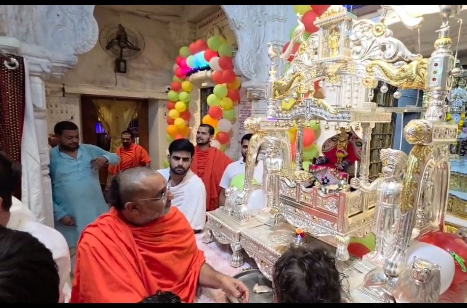 गोंडा में धूमधाम से मनाई गई जन्माष्टमी। संवाद गोंडा में धूमधाम से मनाई गई जन्माष्टमी। संवाद