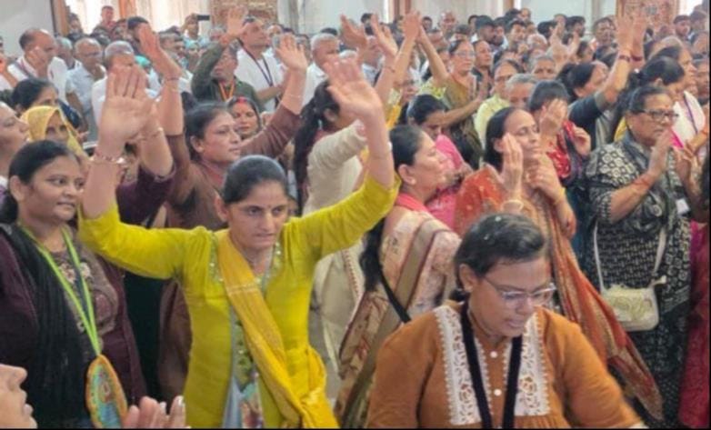 गोंडा में धूमधाम से मनाई गई जन्माष्टमी। संवाद गोंडा में धूमधाम से मनाई गई जन्माष्टमी। संवाद