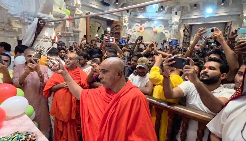 गोंडा में धूमधाम से मनाई गई जन्माष्टमी। संवाद गोंडा में धूमधाम से मनाई गई जन्माष्टमी। संवाद