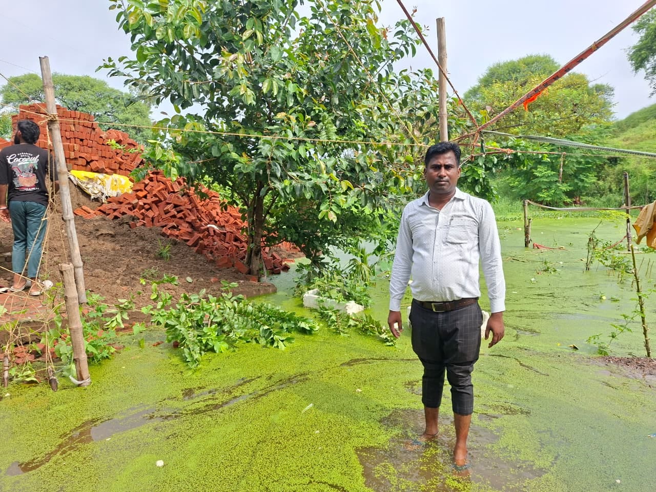 घोसी नगर के कस्बा खास पश्चिमी मोहल्ले में घरों में घुसा पानी।संवाद घोसी नगर के कस्बा खास पश्चिमी मोहल्ले में घरों में घुसा पानी।संवाद