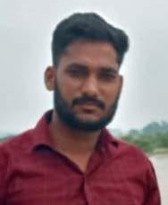 खुदागंज के खिरिया, गौहनिया संपर्क मार्ग पर बाढ़ के बीच से निकलते बाइक सवार। संवाद खुदागंज के खिरिया, गौहनिया संपर्क मार्ग पर बाढ़ के बीच से निकलते बाइक सवार। संवाद