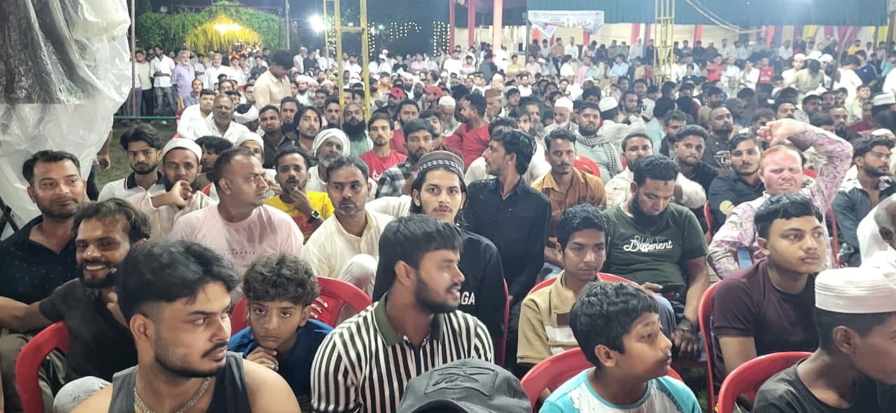 लावड़ में मेलेममें मुशायरे का फीता काटकर शुभारंभ करते सपा सांसद हरेंद्र मलिक व चेयरपर्सन पति हा लावड़ में मेलेममें मुशायरे का फीता काटकर शुभारंभ करते सपा सांसद हरेंद्र मलिक व चेयरपर्सन पति हा