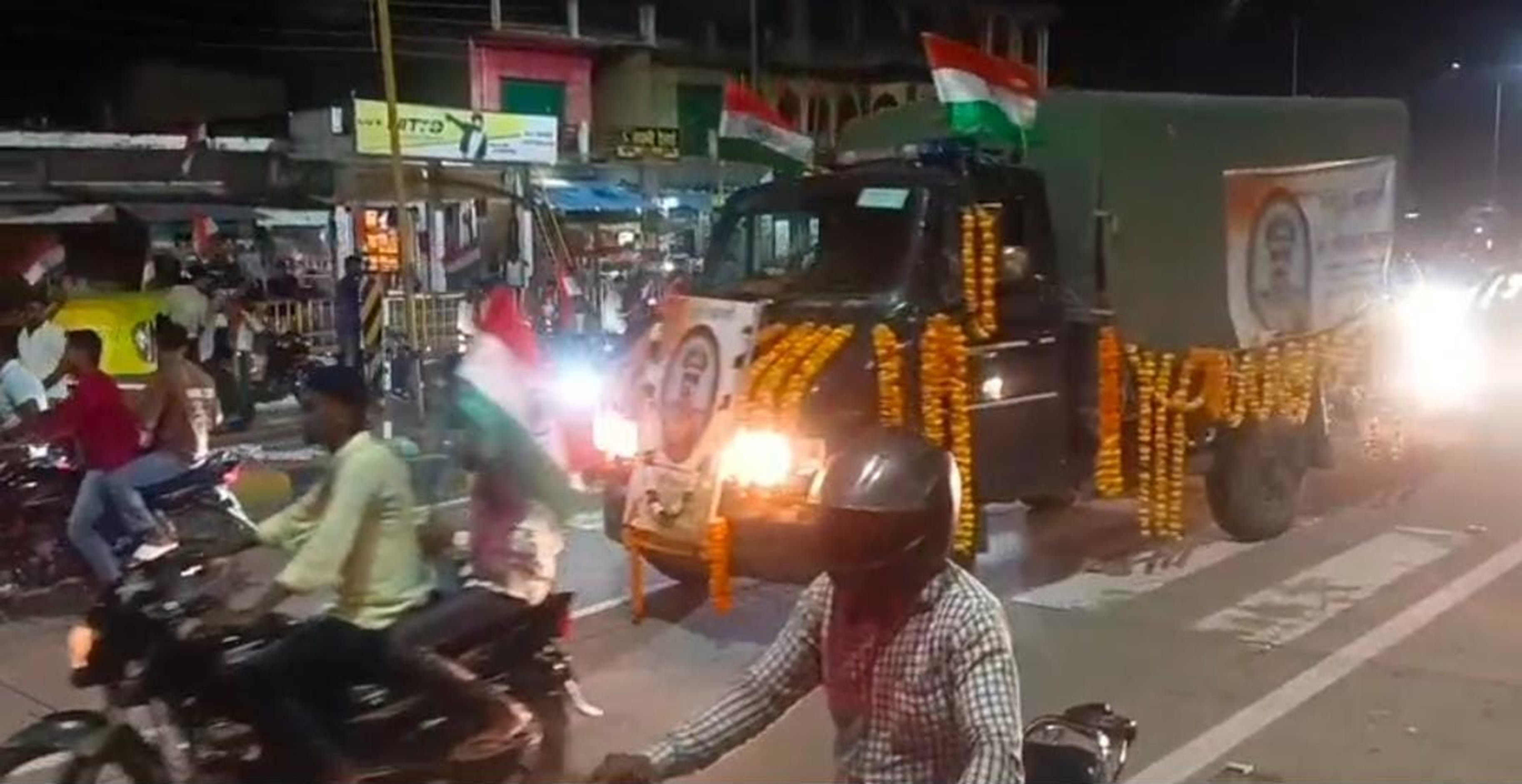 मृतक उपनिरीक्षक छोटेलाल यादव की फाइल फोटो। स्रोत- परिजन मृतक उपनिरीक्षक छोटेलाल यादव की फाइल फोटो। स्रोत- परिजन