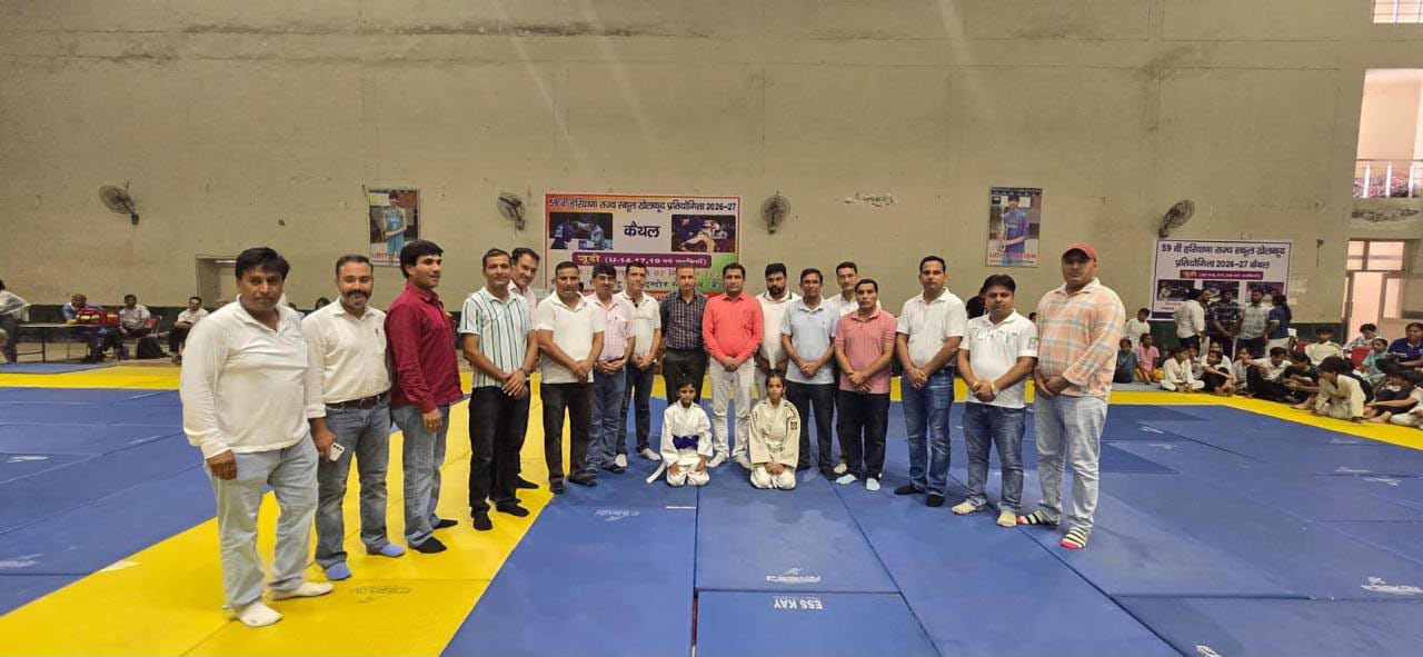 सर छोटू राम इंडोर स्टेडियम में भिड़ते खिलाड़ी। सर छोटू राम इंडोर स्टेडियम में भिड़ते खिलाड़ी।