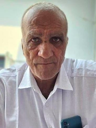 कुरुक्षेत्र। पिपली-लाडवा रोड पर मथाना मार्केट में दुकानों के सामने पड़ा पीडब्ल्यूडी का अधूरा का