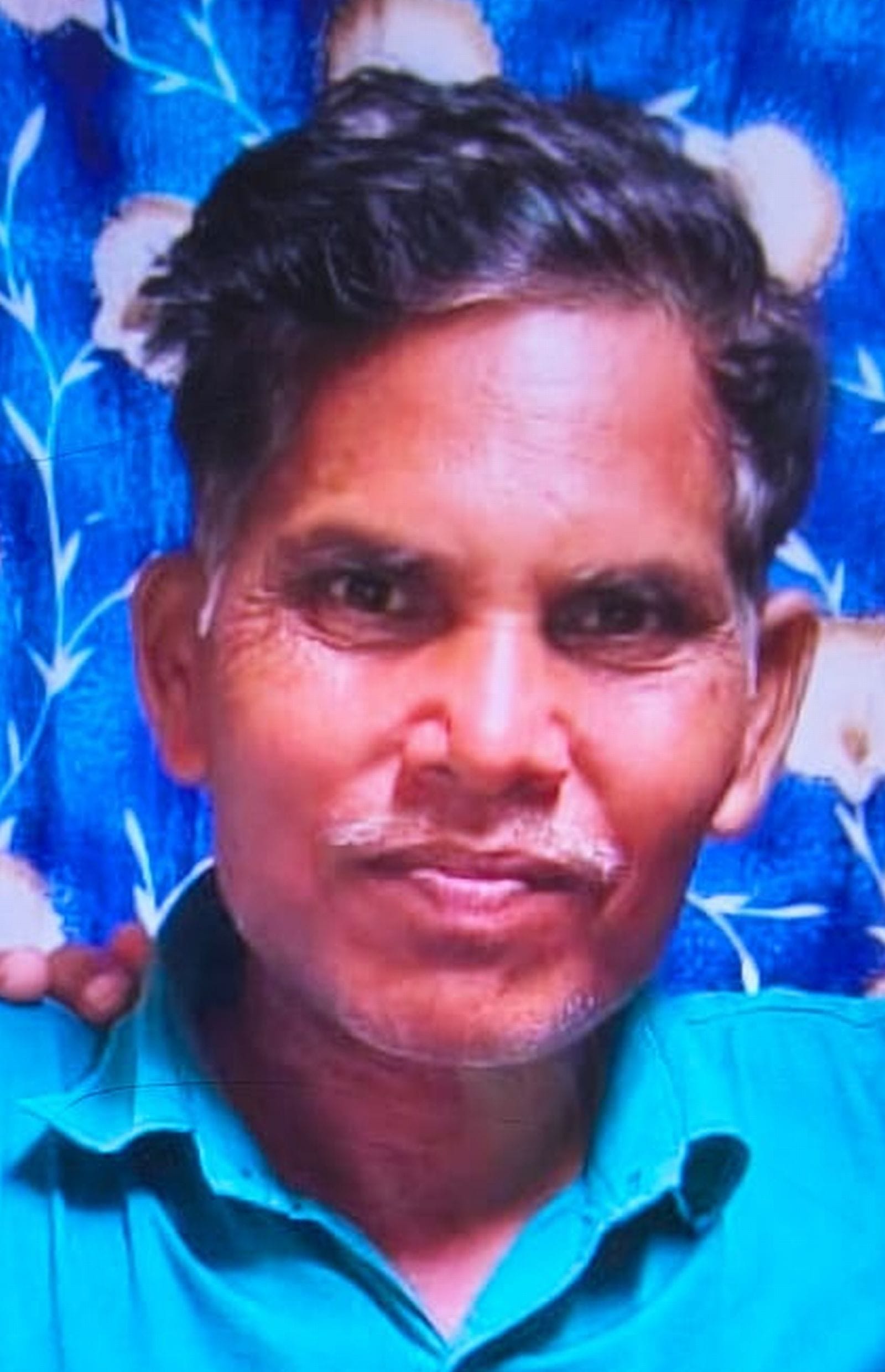 परोली में गिरी पक्के मकान की छत। संवाद परोली में गिरी पक्के मकान की छत। संवाद