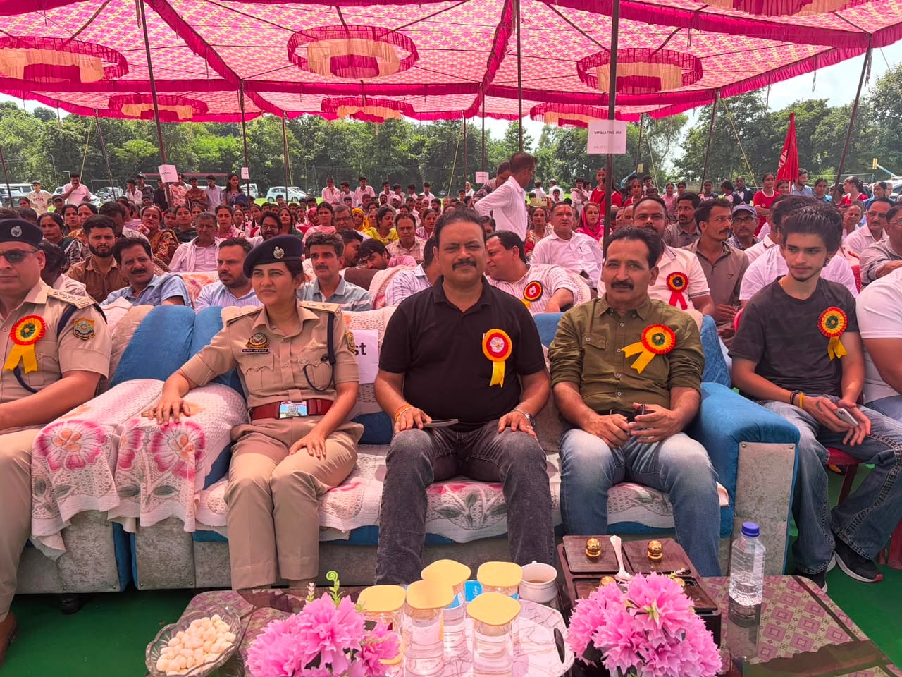 राजकीय वरिष्ठ माध्यमिक विद्यालय डाह-कुल्हाड़ा में शिक्षा खंड इंदौरा की अंडर-19 छात्राओं की खंड 