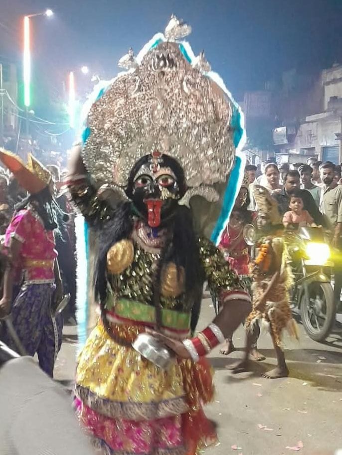 शोभायात्रा में शामिल भोलेनाथ की झांकी। संवाद