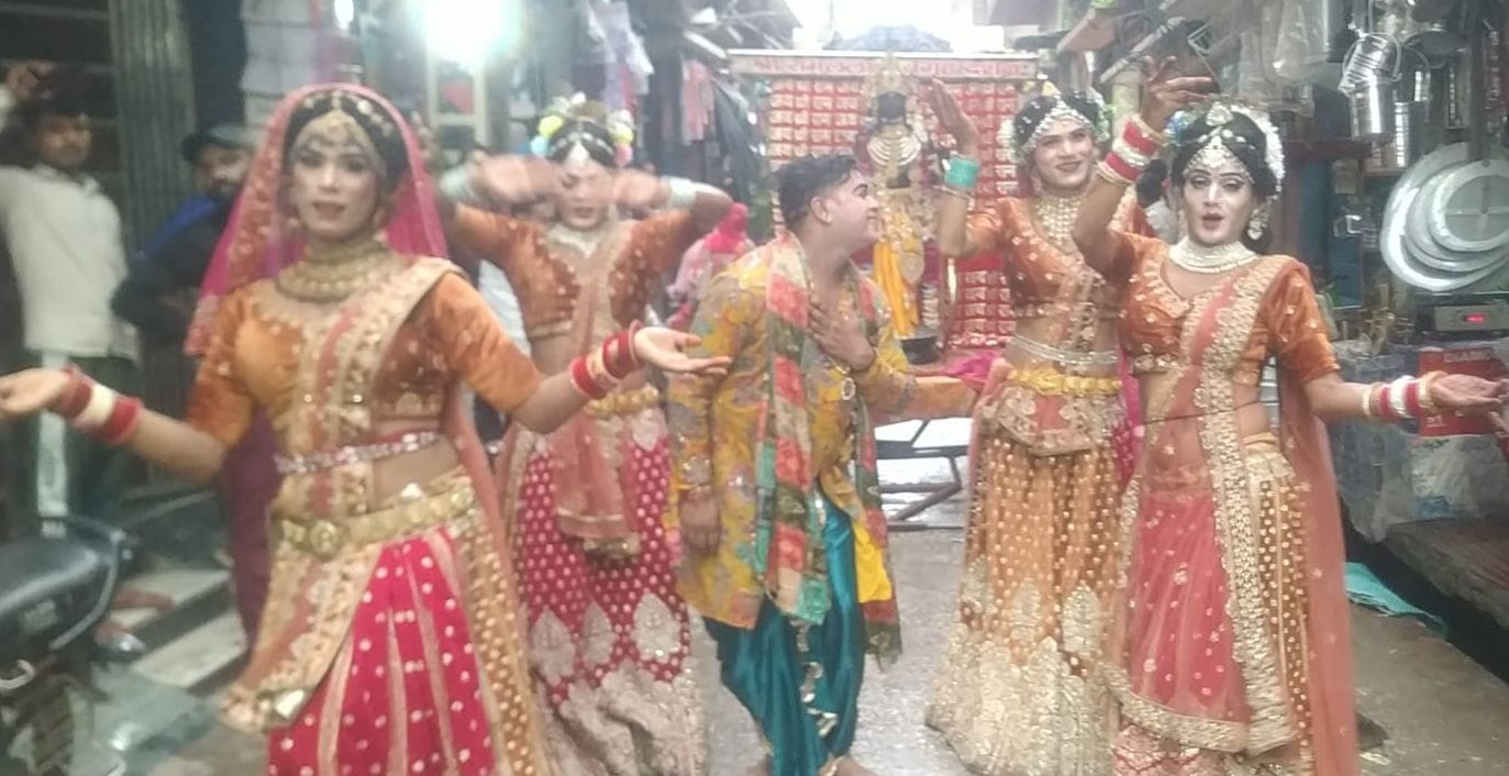शोभायात्रा में शामिल भोलेनाथ की झांकी। संवाद