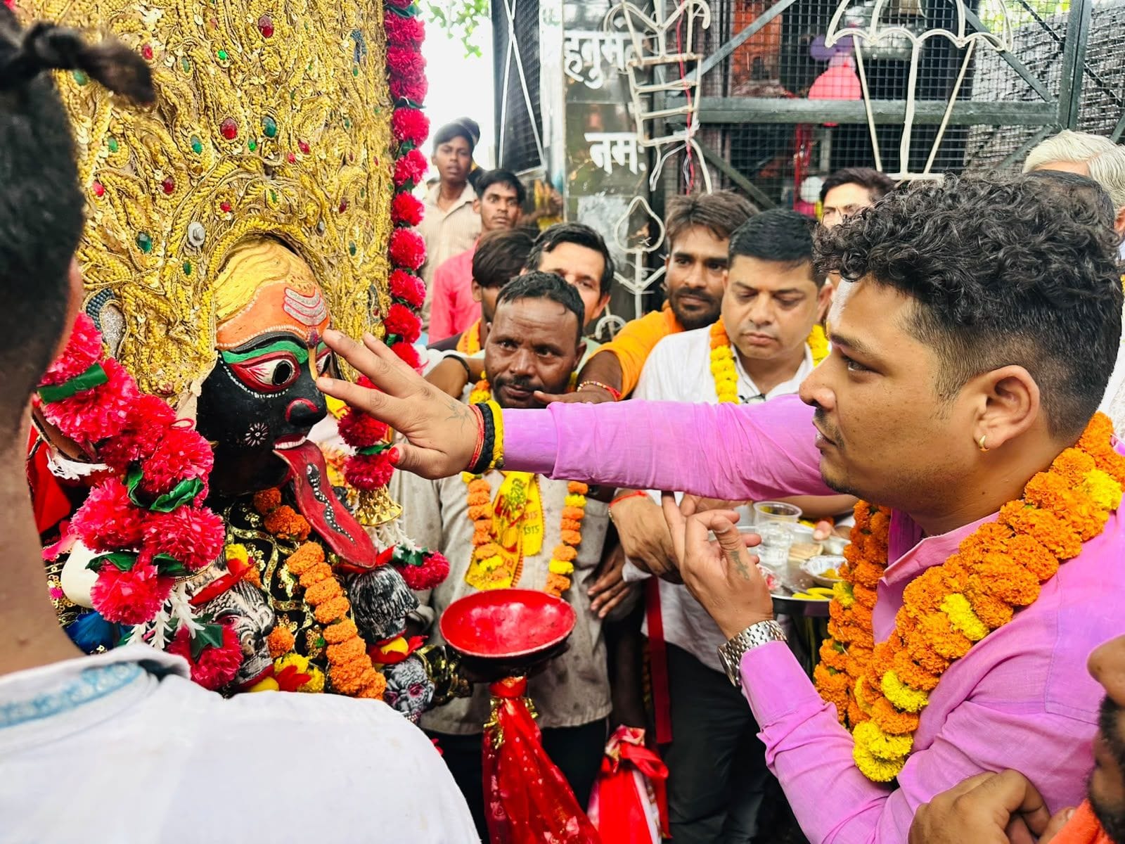 शोभायात्रा में शामिल भोलेनाथ की झांकी। संवाद