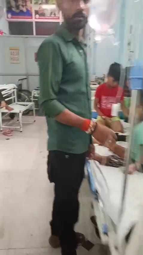 बलरामपुर अस्पताल में भर्ती मरीज। बलरामपुर अस्पताल में भर्ती मरीज।