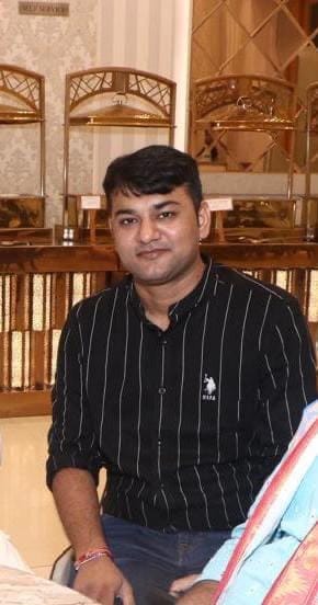 ग्रेनो वेस्ट के सेक्टर-3 के पार्क में बढ़ी हुई घास। स्रोत निवासी ग्रेनो वेस्ट के सेक्टर-3 के पार्क में बढ़ी हुई घास। स्रोत निवासी