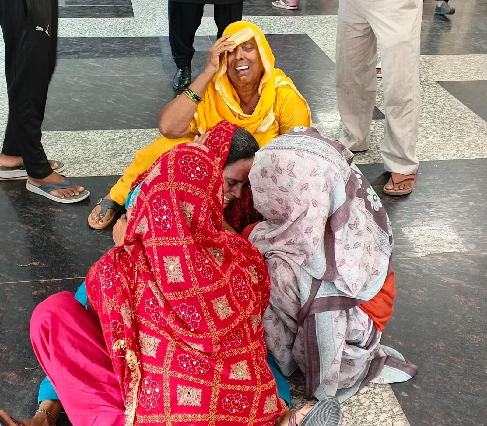 बुलंदशहर मृतक अनुज यादव का फाइल फोटो।