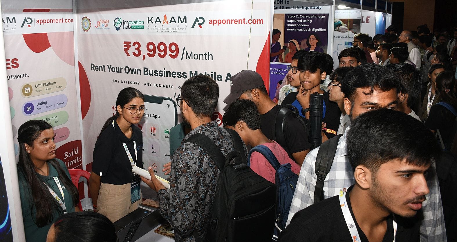 एकेटीयू स्टार्टअप संवाद 3.0 में 50 से अधिक इन्क्यूबेशन सेंटरों के स्टार्टअप्स ने दिखाए उत्पाद। एकेटीयू स्टार्टअप संवाद 3.0 में 50 से अधिक इन्क्यूबेशन सेंटरों के स्टार्टअप्स ने दिखाए उत्पाद।