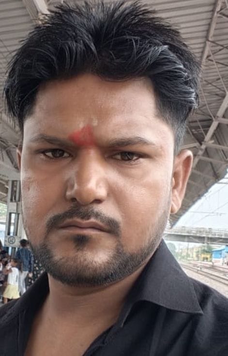 गुड्डो, ठगी का शिकार