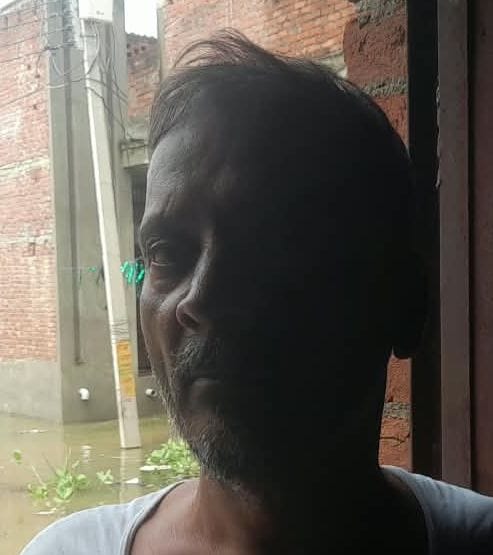 हनुमत धाम में खन्नौत नदी का जलस्तर बढ़ गया है। सुरक्षा के मद्देनजर मंदिर प्रबंधन ने दोनों मुख्य हनुमत धाम में खन्नौत नदी का जलस्तर बढ़ गया है। सुरक्षा के मद्देनजर मंदिर प्रबंधन ने दोनों मुख्य