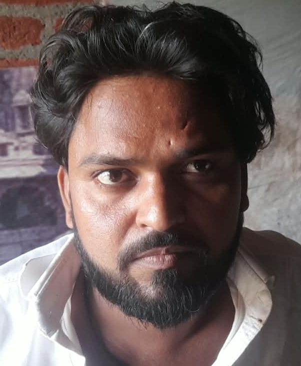 हनुमत धाम में खन्नौत नदी का जलस्तर बढ़ गया है। सुरक्षा के मद्देनजर मंदिर प्रबंधन ने दोनों मुख्य हनुमत धाम में खन्नौत नदी का जलस्तर बढ़ गया है। सुरक्षा के मद्देनजर मंदिर प्रबंधन ने दोनों मुख्य