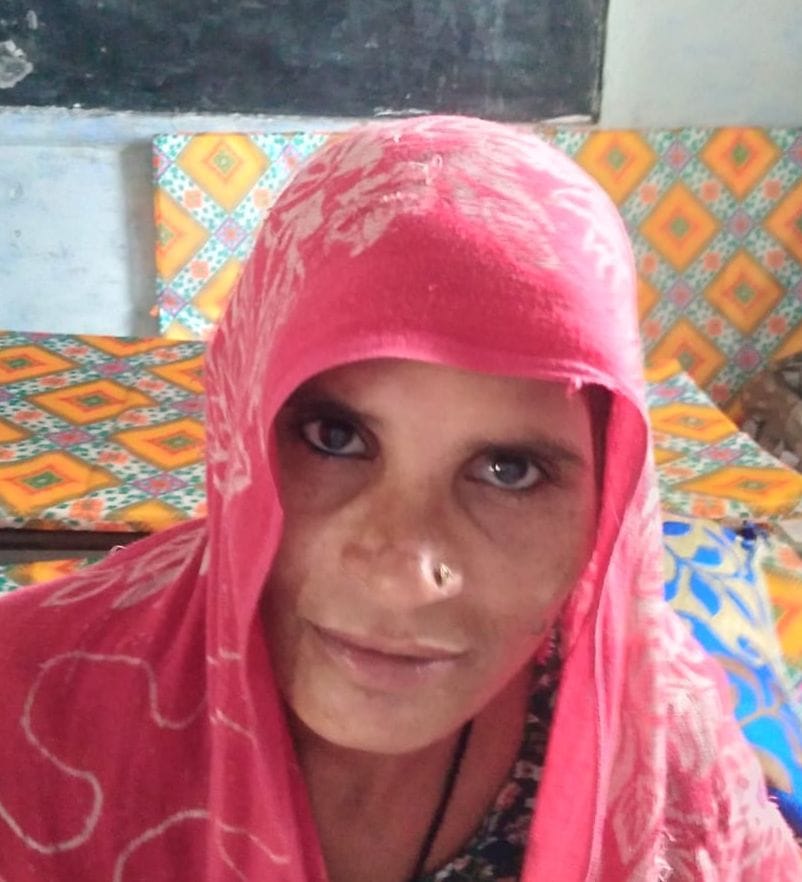 हनुमत धाम में खन्नौत नदी का जलस्तर बढ़ गया है। सुरक्षा के मद्देनजर मंदिर प्रबंधन ने दोनों मुख्य हनुमत धाम में खन्नौत नदी का जलस्तर बढ़ गया है। सुरक्षा के मद्देनजर मंदिर प्रबंधन ने दोनों मुख्य