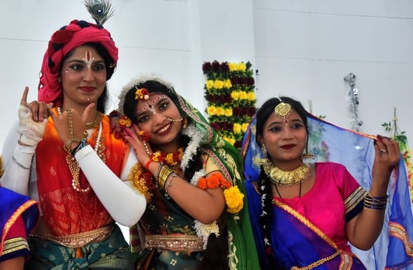 जुबिली इंटर कॉलेज के रंगमंच पर चमके होनहार जुबिली इंटर कॉलेज के रंगमंच पर चमके होनहार