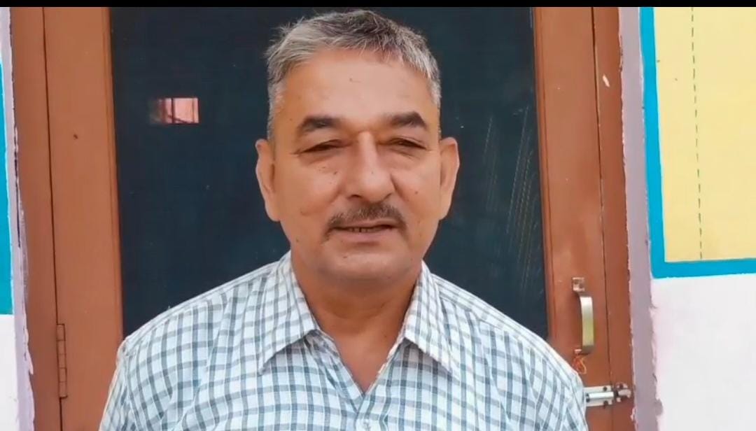 जगदीश वर्मा ने उगाई मशरूम। संवाद जगदीश वर्मा ने उगाई मशरूम। संवाद