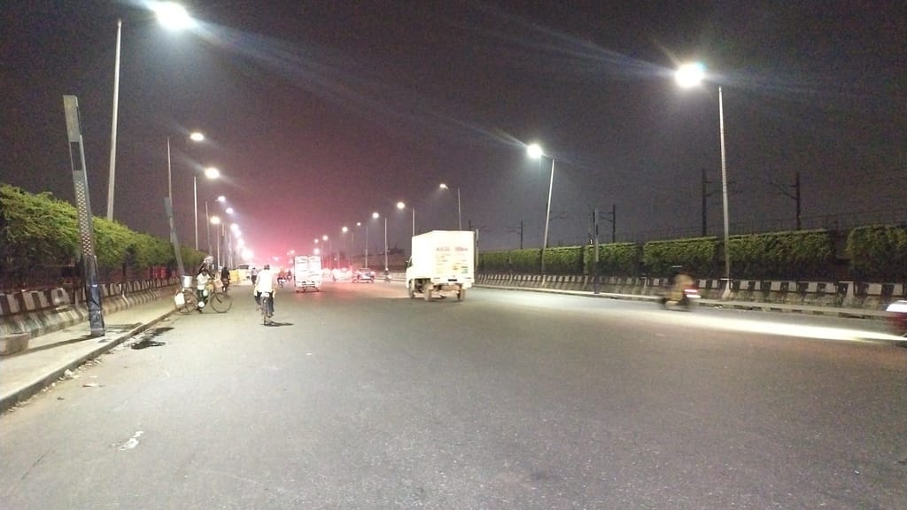 नोएडा। कालीन्दी कुंज की खाली सडक । फोटो अमर उजाला नोएडा। कालीन्दी कुंज की खाली सडक । फोटो अमर उजाला