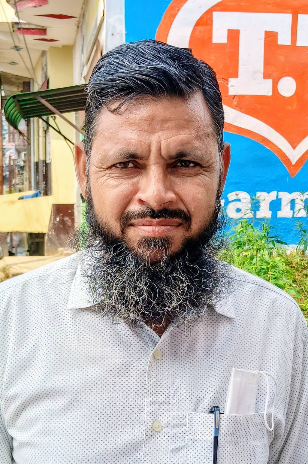 भैंसा रोड वार्ड नं. 22 में सडक में गढ्ढे व गढ्ढों में भरा पानी। (मवाना) भैंसा रोड वार्ड नं. 22 में सडक में गढ्ढे व गढ्ढों में भरा पानी। (मवाना)