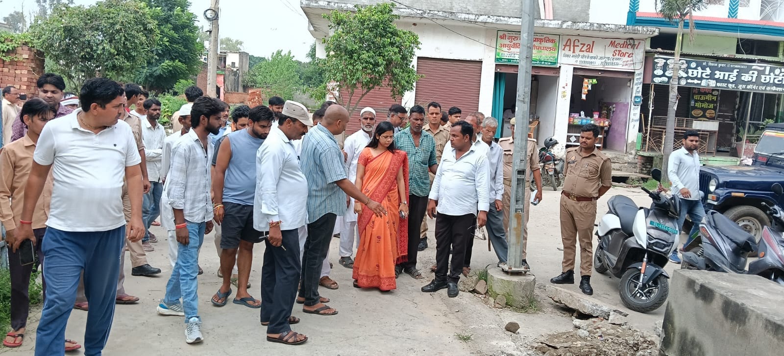 बुढ़ाना कोतवाली में खड़ी बड़ौत डिपो की रोडवेज : संवाद