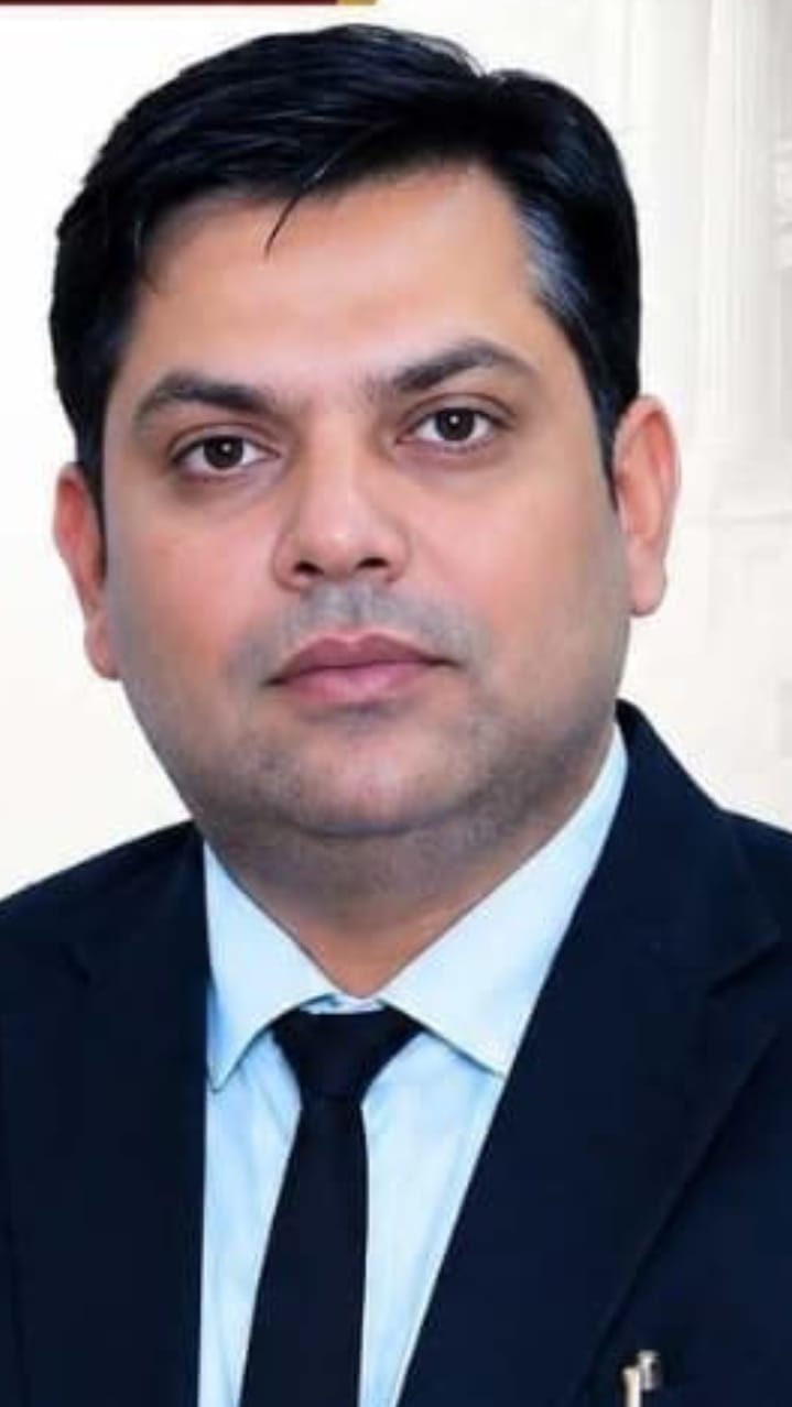रजनीश त्रेहन।