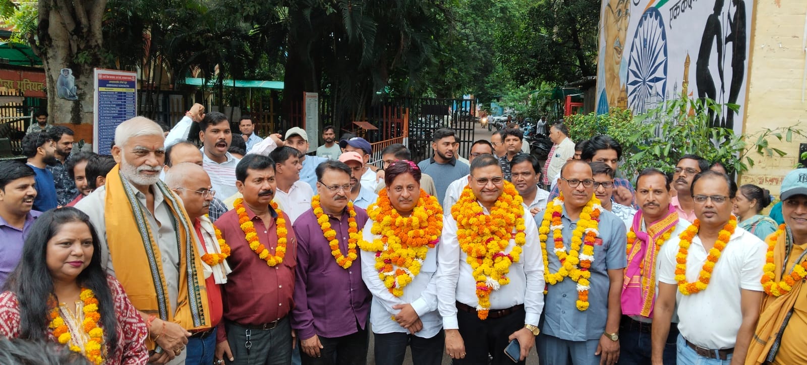 अखिलेश विश्वकर्मा बने अध्यक्ष, कृष्ण गोपाल अवस्थी शाखा मंत्री अखिलेश विश्वकर्मा बने अध्यक्ष, कृष्ण गोपाल अवस्थी शाखा मंत्री