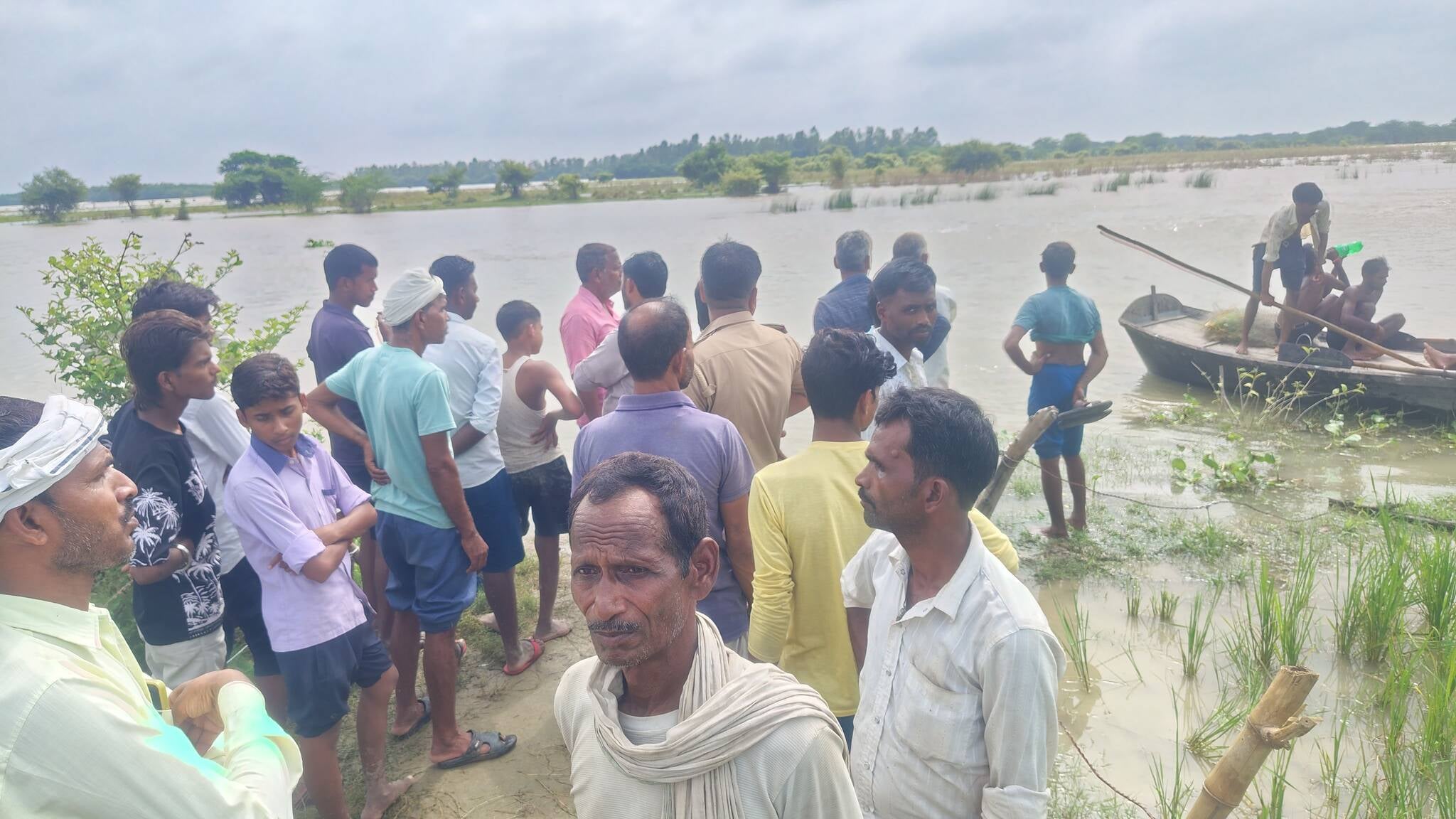 फोटो-13-गंगा की उपधारा में डूबा सुनीत राठौर। स्रोत: परिजन फोटो-13-गंगा की उपधारा में डूबा सुनीत राठौर। स्रोत: परिजन