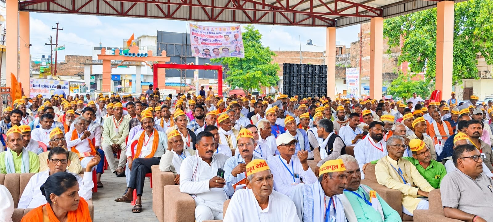 फोटो-17-लोधी महासभा के राष्ट्रीय सम्मेलन में मौजूद राष्ट्रीय अध्यक्ष विपिन वर्मा डेविड व कैबिने फोटो-17-लोधी महासभा के राष्ट्रीय सम्मेलन में मौजूद राष्ट्रीय अध्यक्ष विपिन वर्मा डेविड व कैबिने